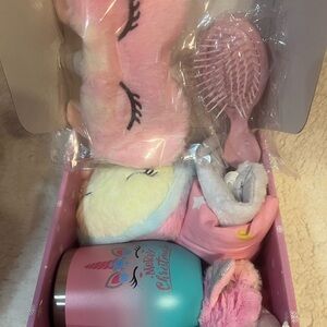 Unicorn Gift Set with Pink Accessories
